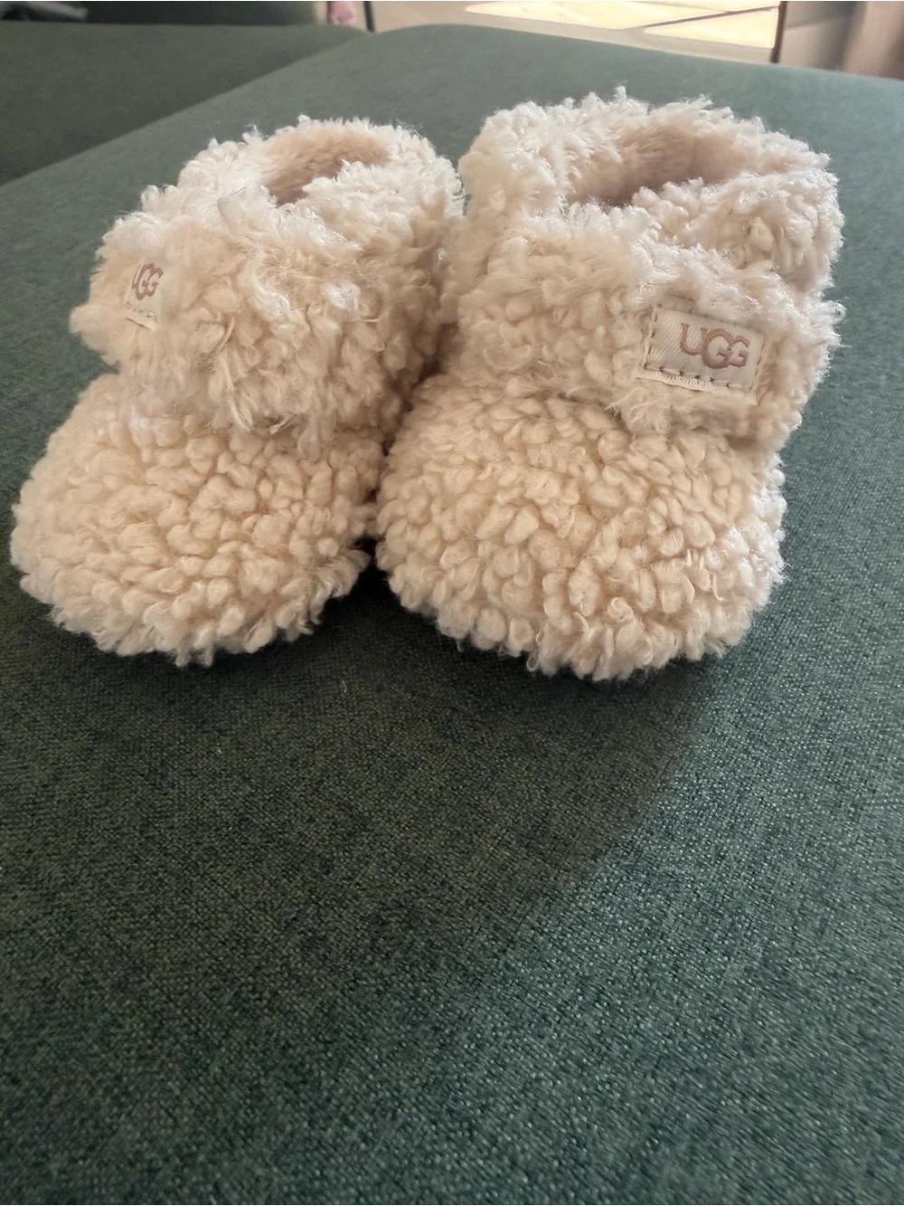 UGG Infant Shearling Booties in Light Beige
